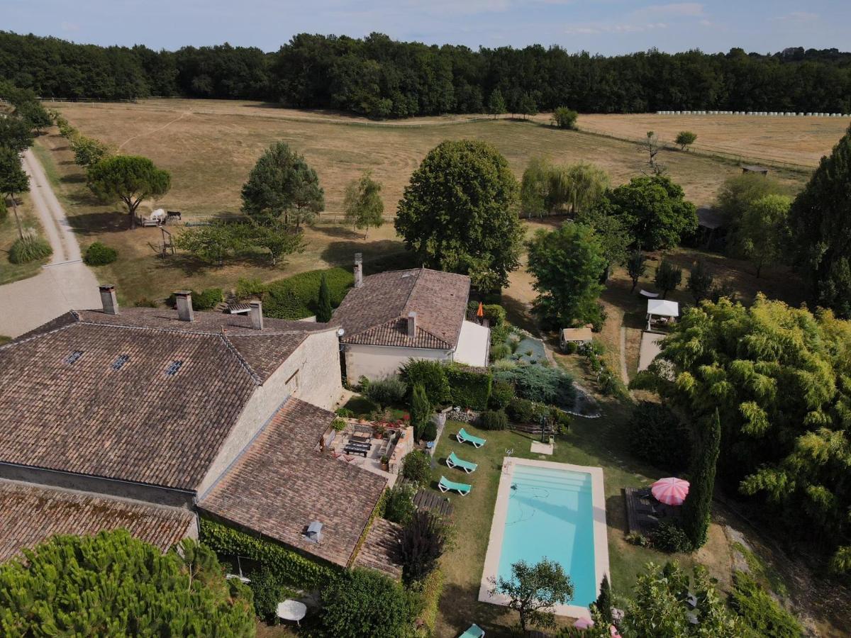 Les Tamaris Panzió Castelnau-sur-Gupie Kültér fotó